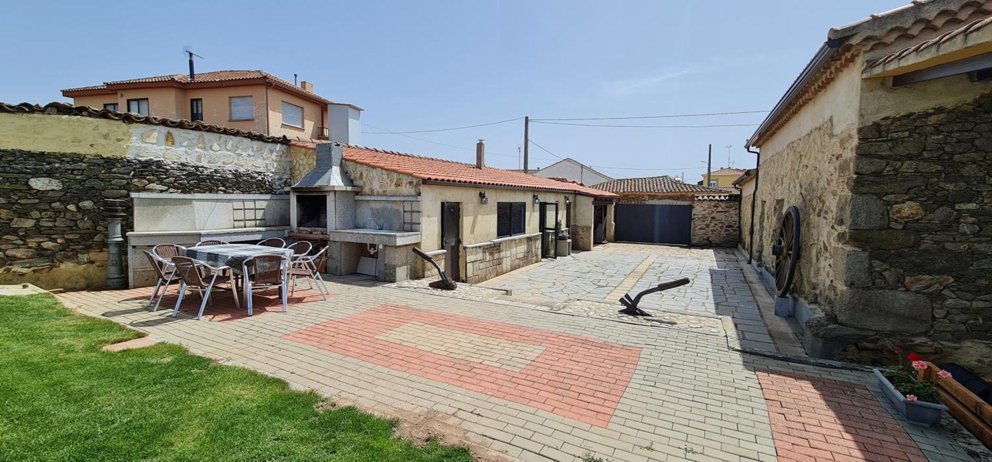El Almendro Del Cura Villa Villarmayor  Buitenkant foto